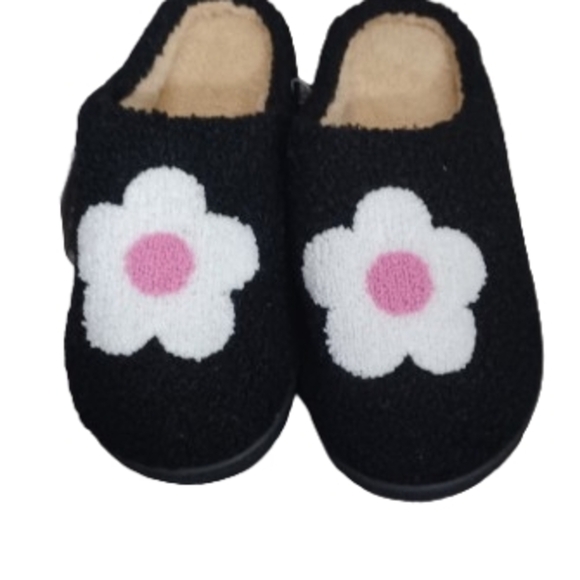 Cozy Non Skid Black Slippers with Floral Design Rubber Bottom - Picture 1 of 3